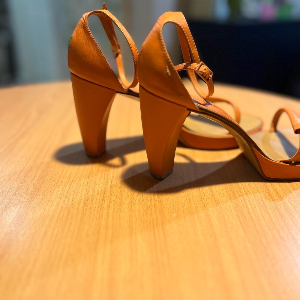 Elegant Women's Coral Heels, by BCBGMaxAzria - Picture 12 of 14